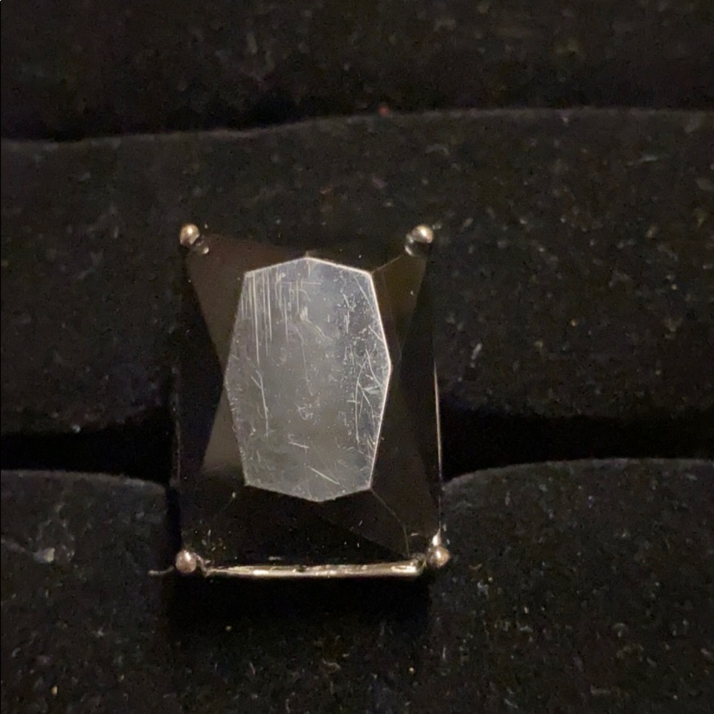 Black ring